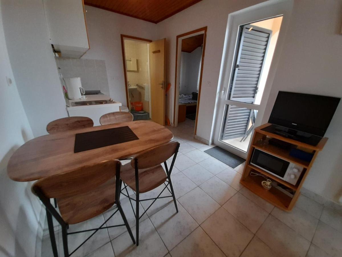 Apartment Tariba Supetarska Draga Exterior foto